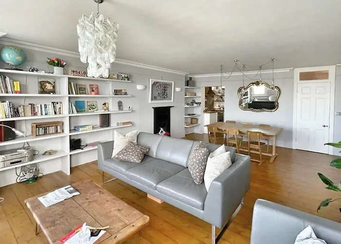 Stunning 2 Bedroom Sea View - Margate Old Town